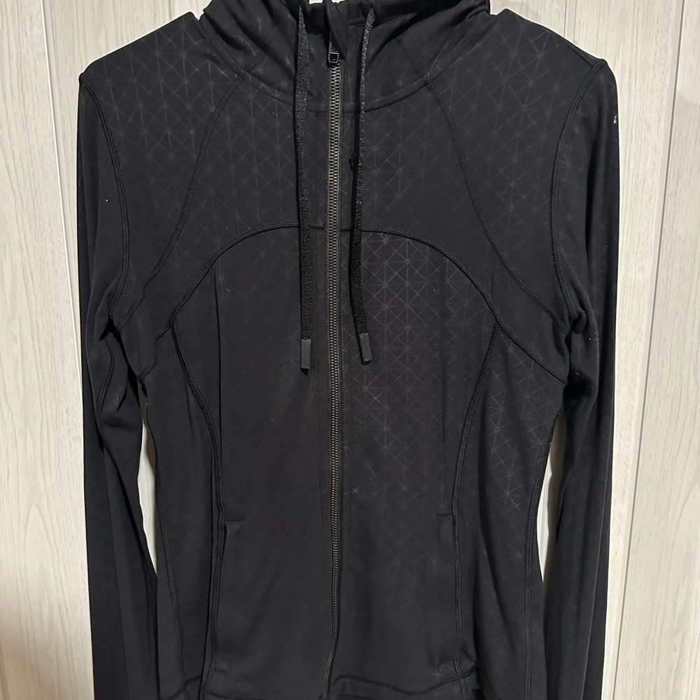 Black nulu lululemon jacket